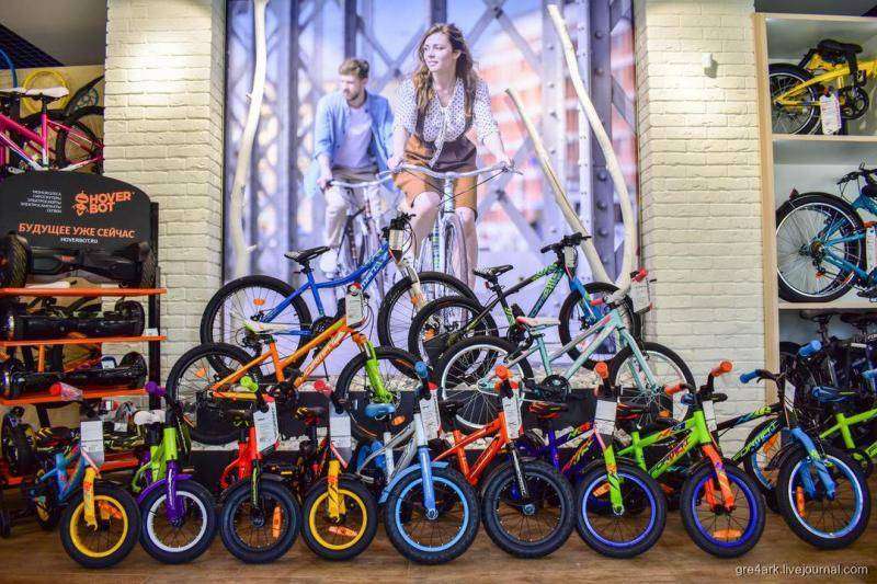  Полистайте фотографии, посмотрите сколько всего полезного есть в фирменном магазине 