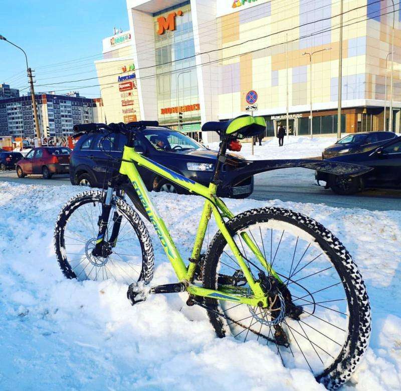 Cо скольки лет можно кататься на велосипеде по дорогам?